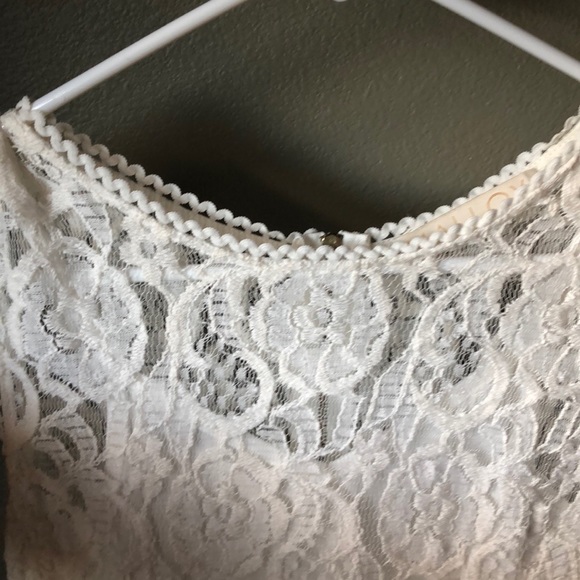 Size small lace Mayloy dress. - Picture 2 of 6